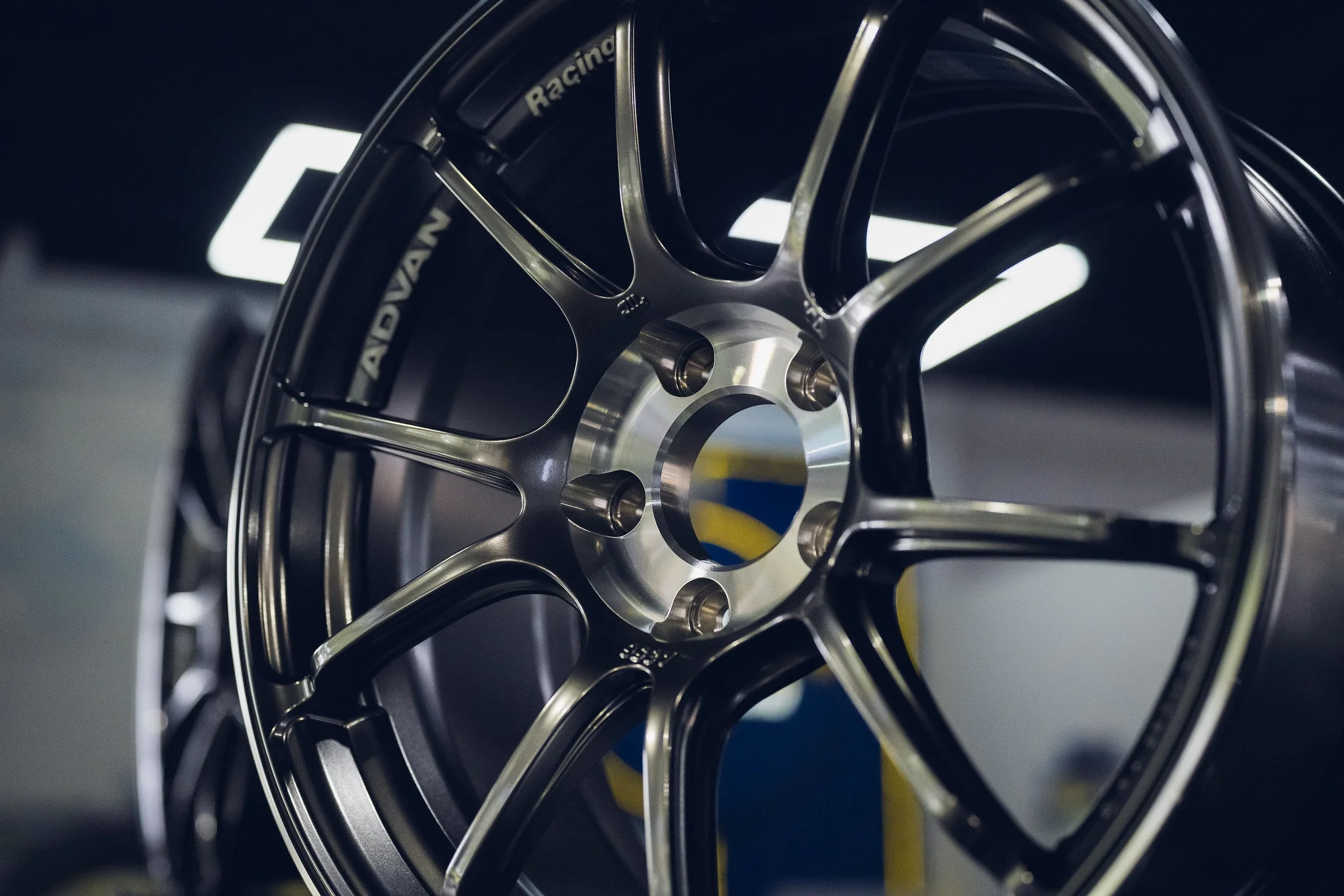 Advan Racing RZIII 5x112 - Image 11