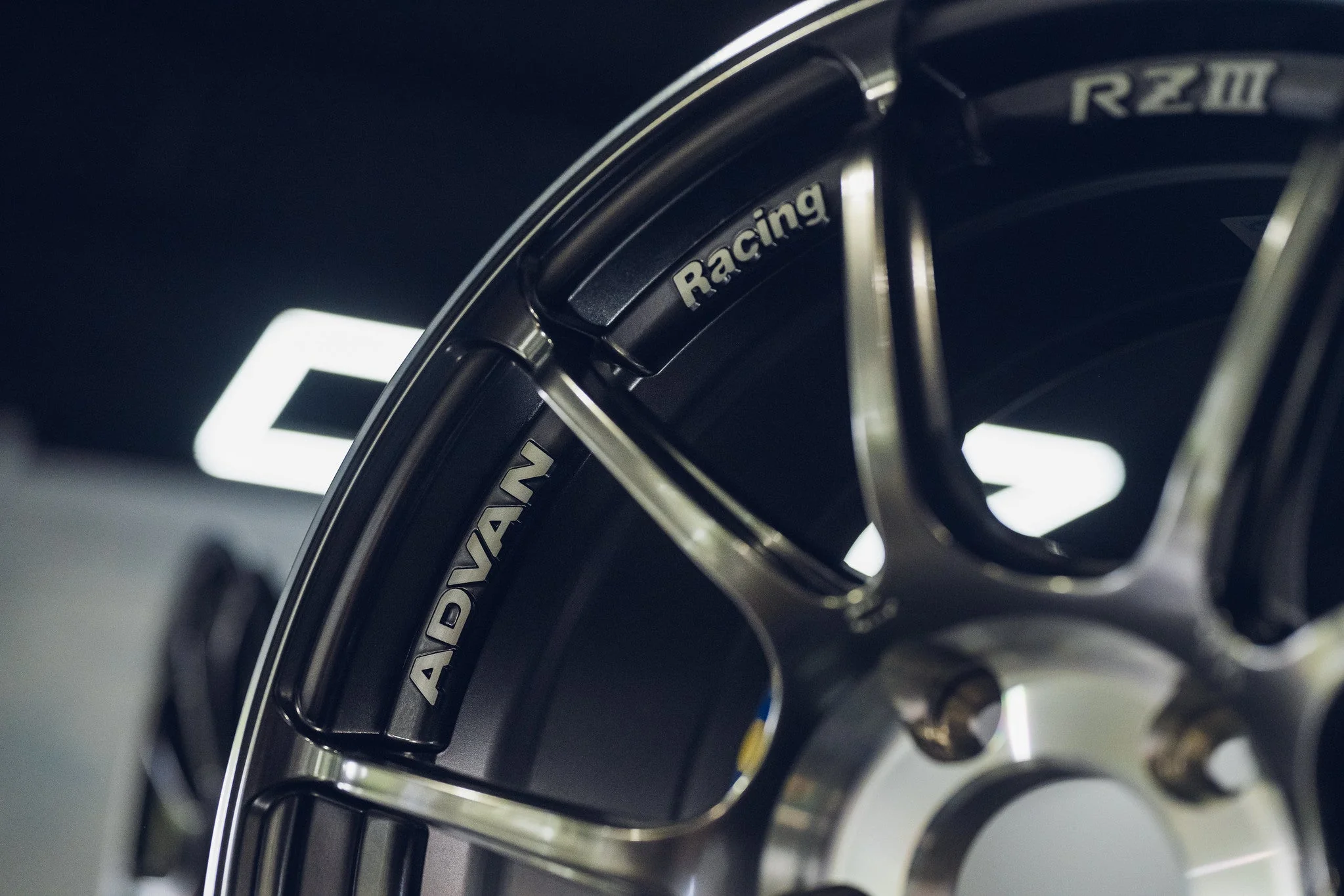 Advan Racing RZIII 5x114.3 - Image 14