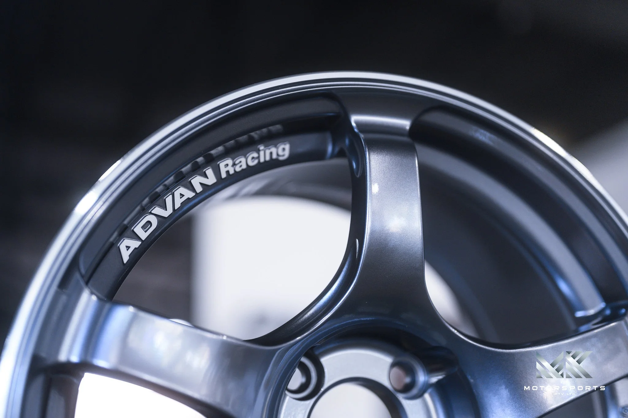Advan TC-4 18" - Image 15