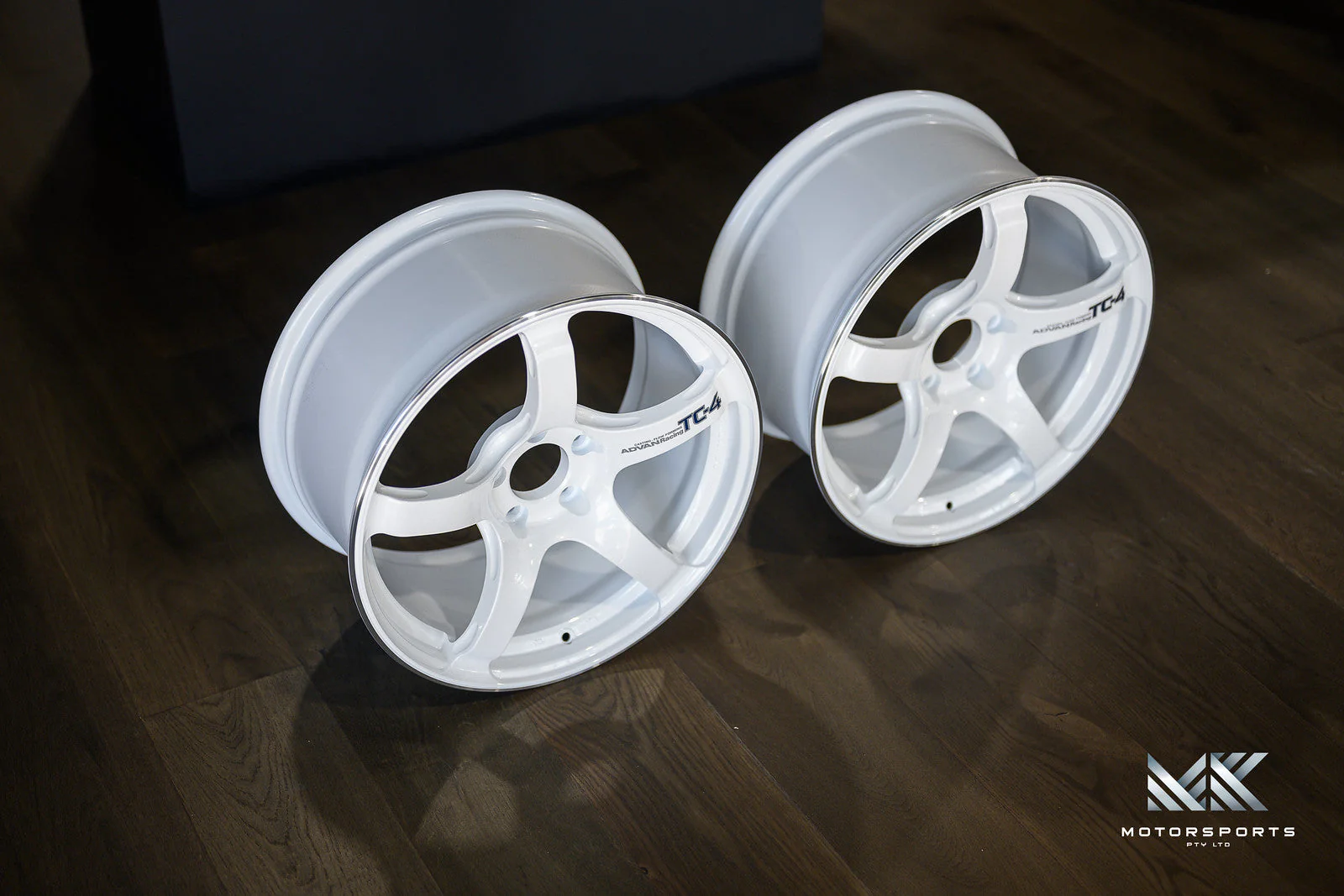 Advan TC-4 18" - Image 3