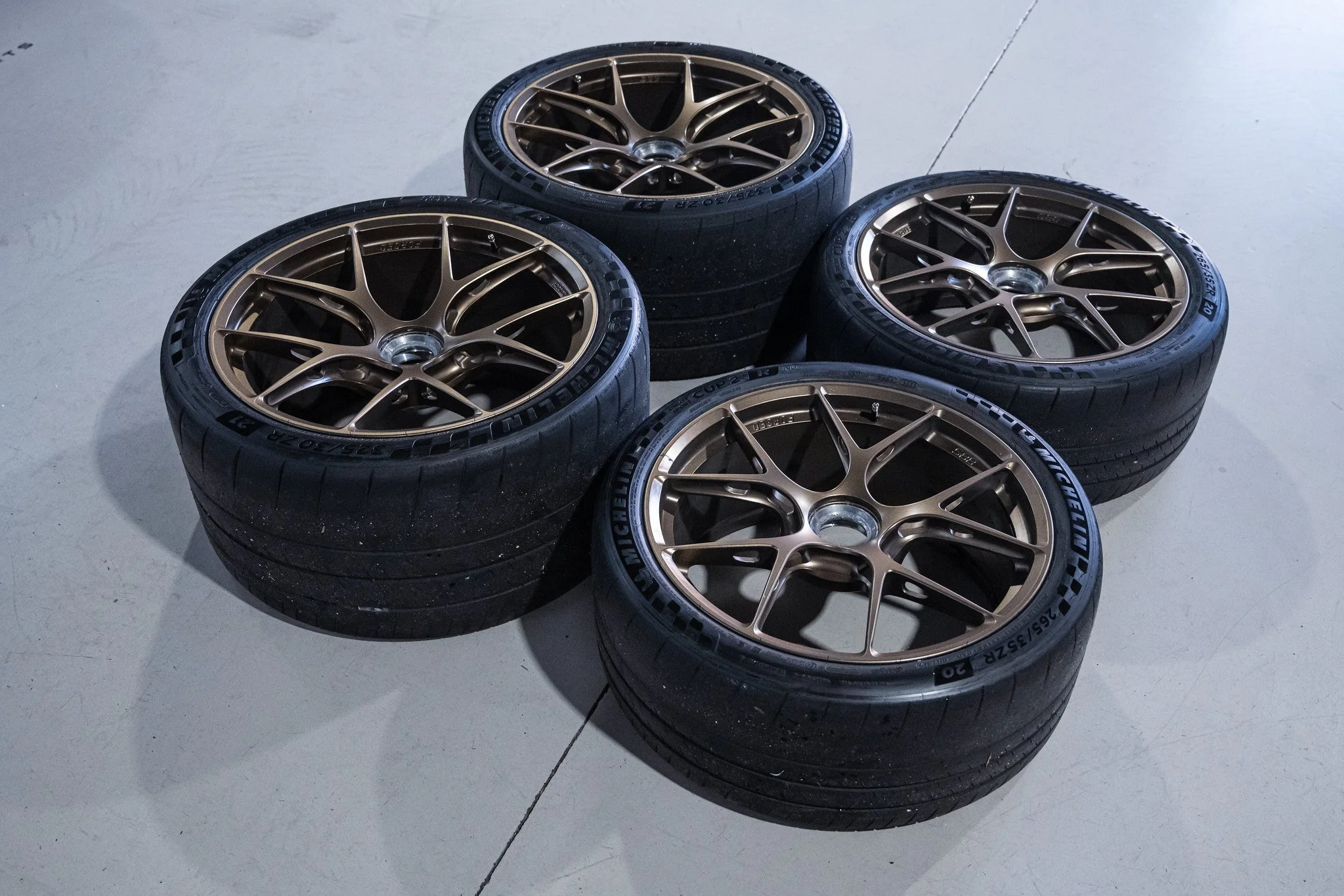 BBS FI-R F: FI142 20x9.5 +50 R: FI143 21x12.5 +48 1x130 - Used - Image 3
