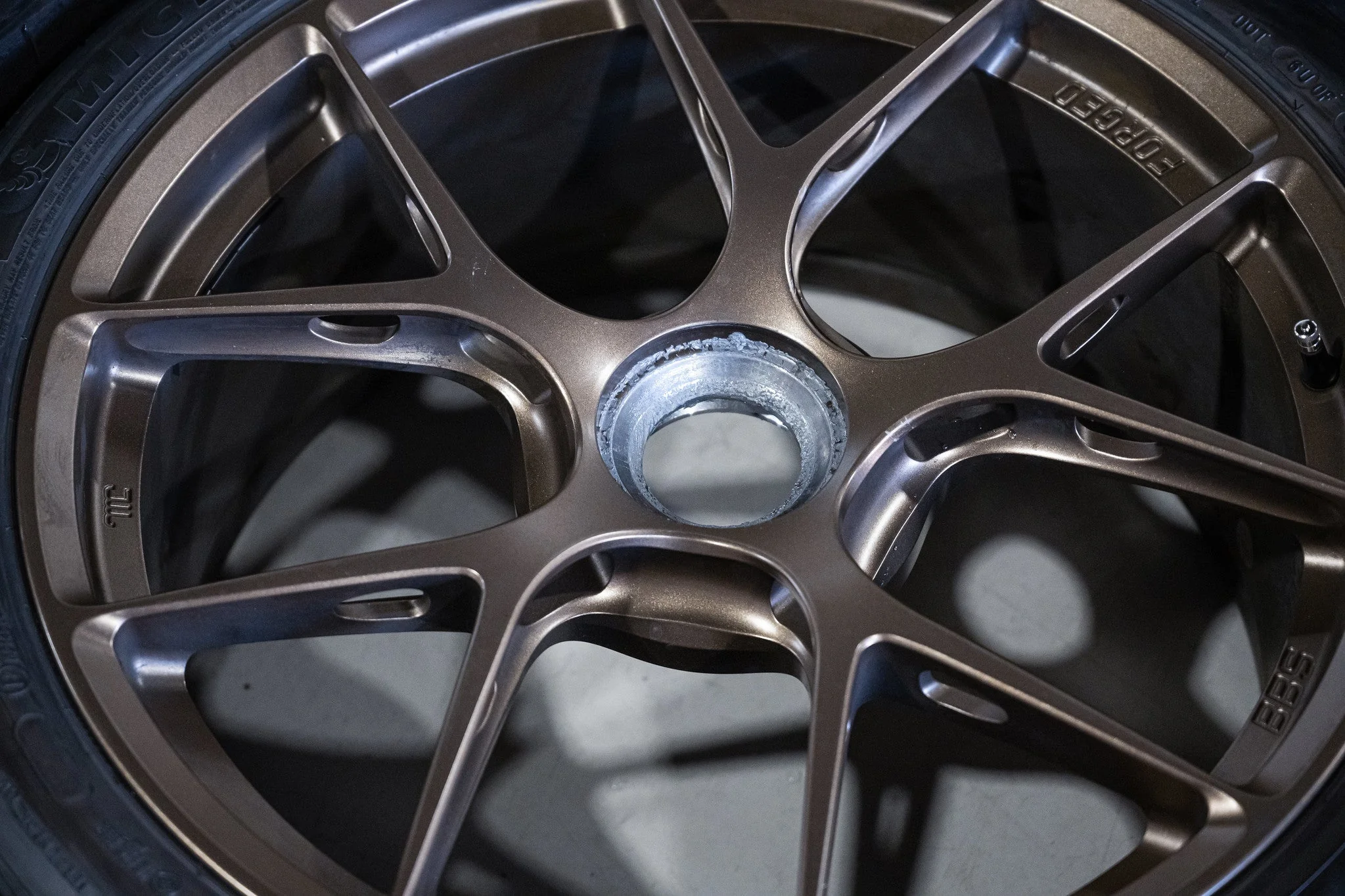 BBS FI-R F: FI142 20x9.5 +50 R: FI143 21x12.5 +48 1x130 - Used - Image 9