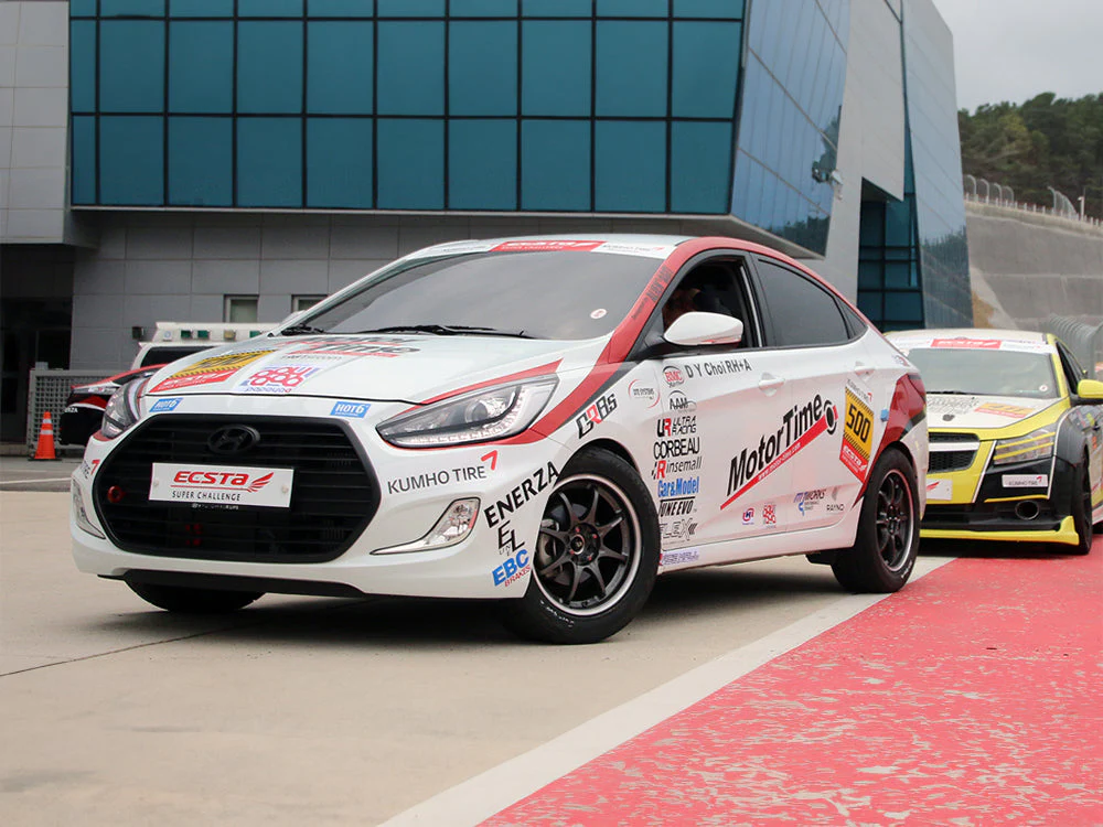 Volk Racing CE28 Club Racer - Image 4