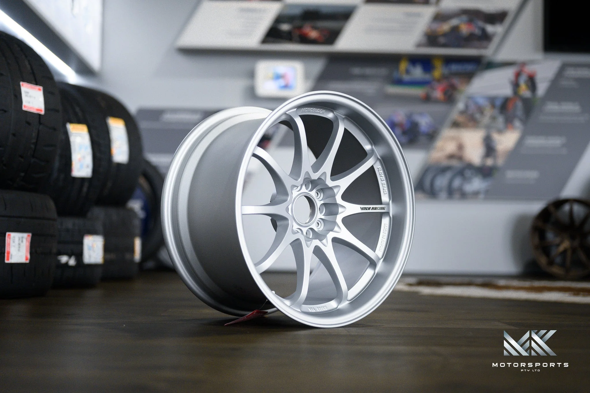 Volk Racing CE28N - Image 4