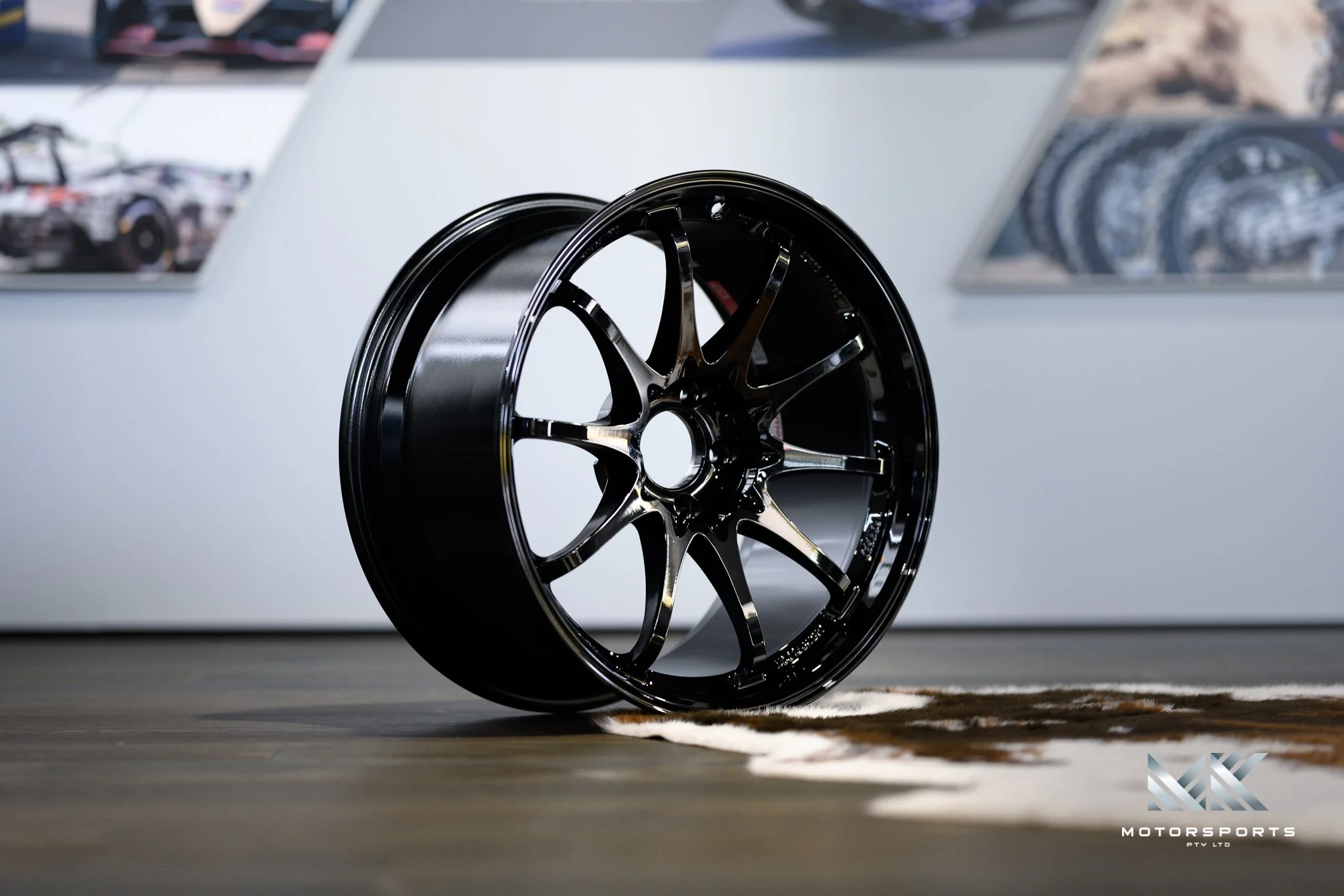 Volk Racing CE28SL 18" - Image 4