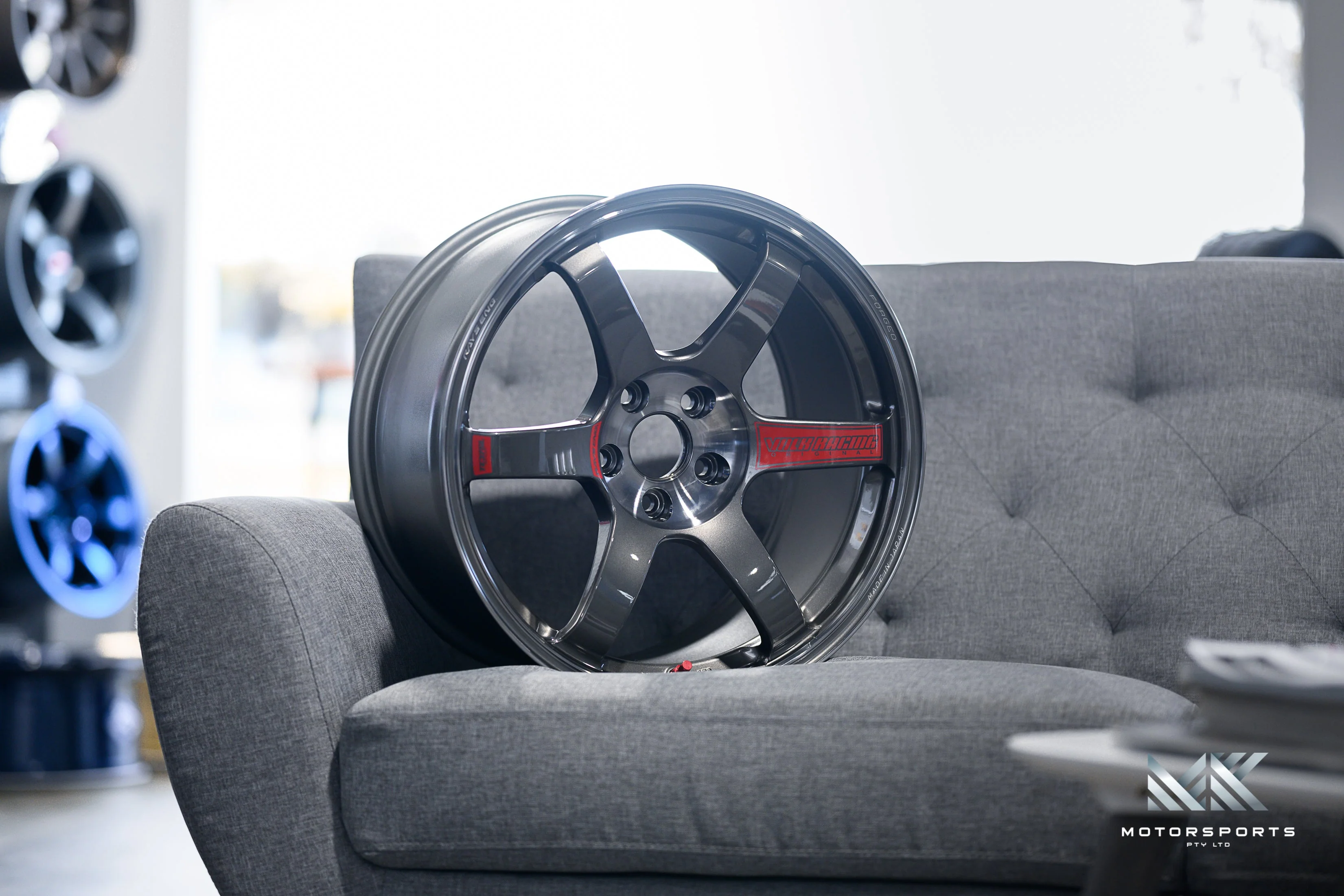 Volk Racing TE37 Saga SL - Obsolete Units - Image 4